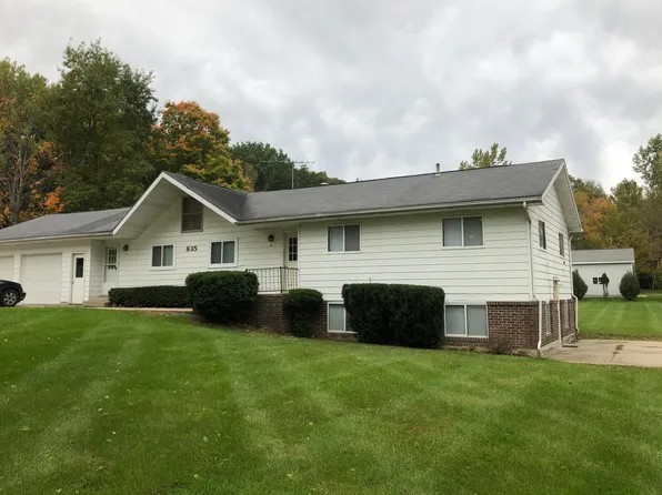 835 N Littlefield Rd APT C, Weidman, MI 48893
