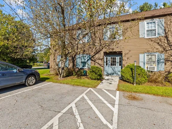 49 Twin Oaks Terrace, South Burlington, VT 05403