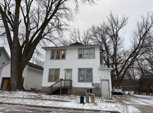 210 7th Ave NE, Waseca, MN 56093