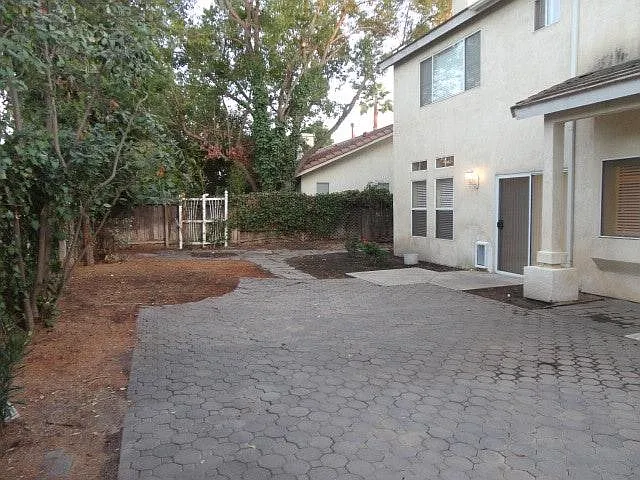2276 E Trenton Ave — Photo 16