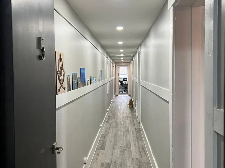 319 N Beatty St #5 — Photo 30