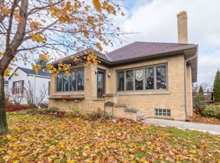 616 W Grange Ave, Milwaukee, WI 53221