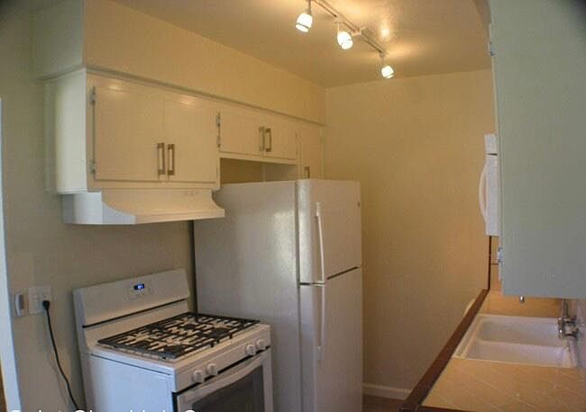 1st image of 3551 N E St