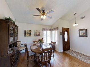 27 Rolling Hills Dr, Pomona, CA 91766