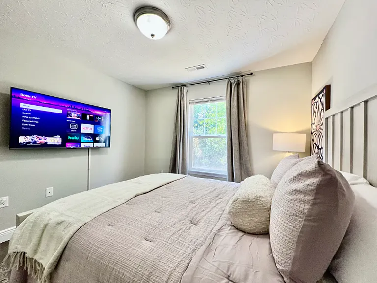 121 Southwind Blvd — Photo 5