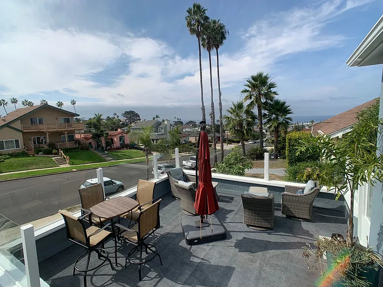 4462 Santa Monica Ave — Photo 7