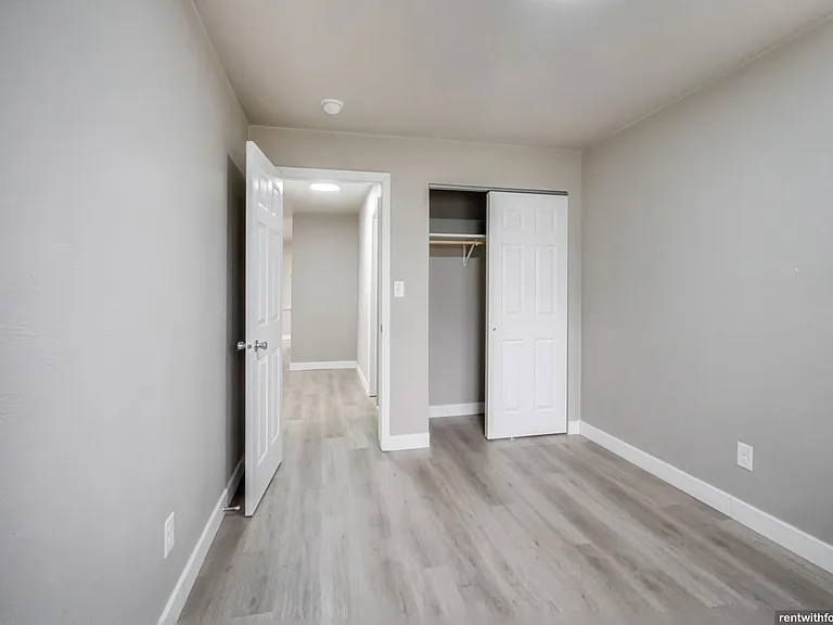 Meadow View East — Photo 85