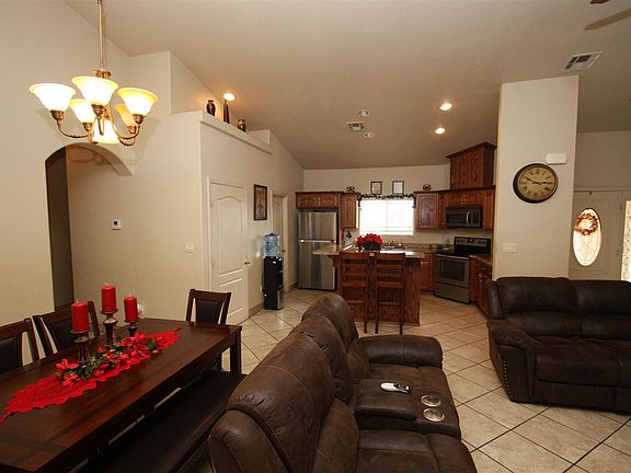 5th image of 8854 S Taylor Ave