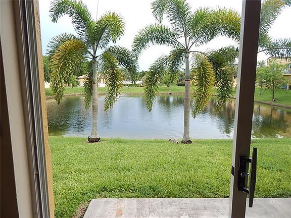 4th image of 4024 NW 90th Ave #T4024