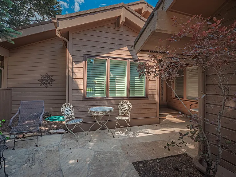 3570 Camels Ridge Ln — Photo 3