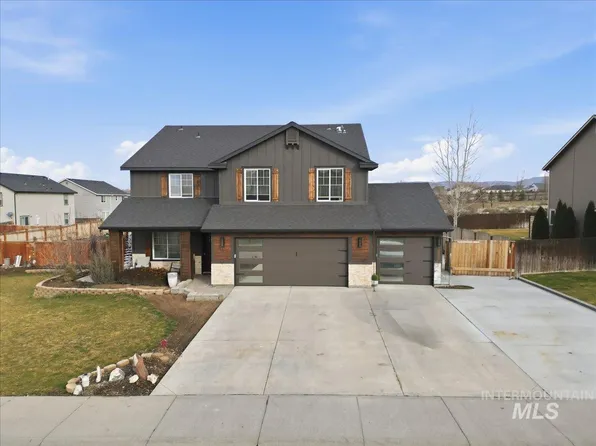 1430 NE Urwin St, Mountain Home, ID 83647