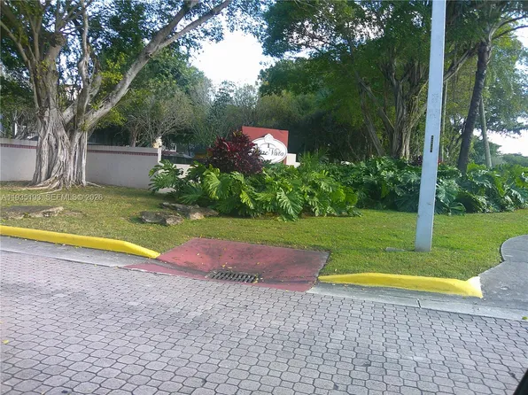 9215 SW 141st Pl #9215, Miami, FL 33186