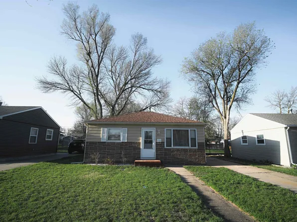 2621 W 7th St, Hastings, NE 68901