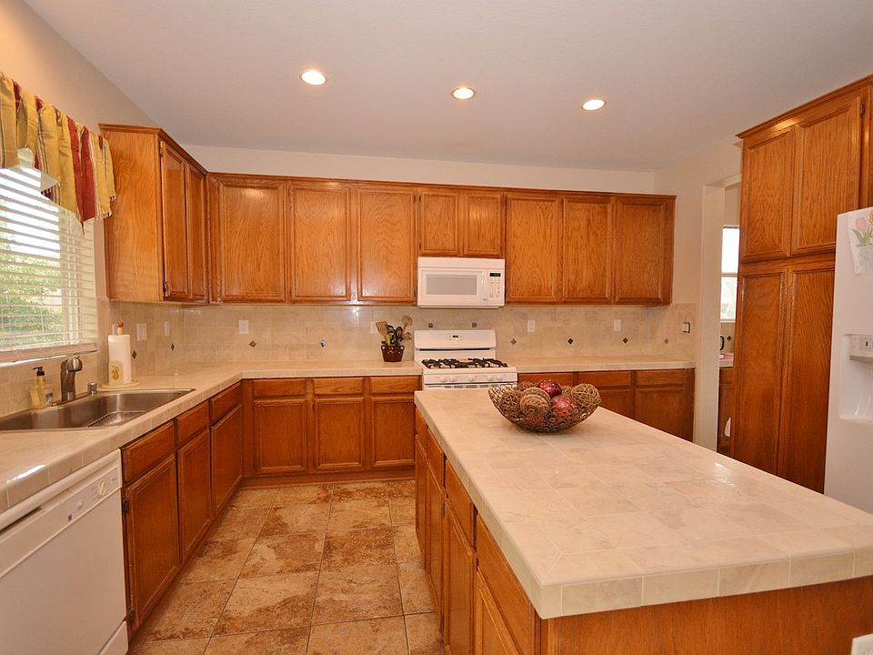 1st image of 28156 Amaryliss Way