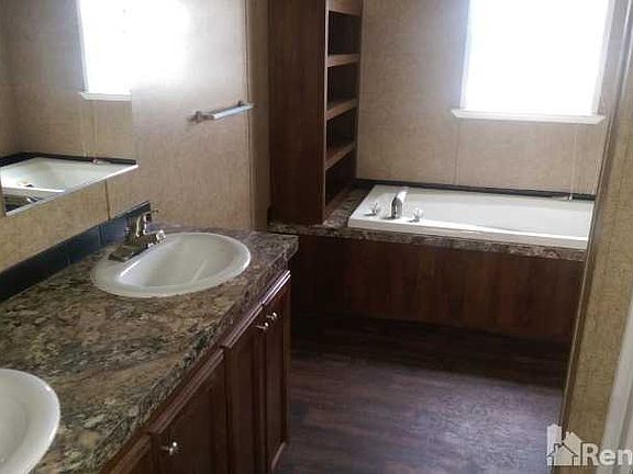2nd image of 2172 Oleander Dr