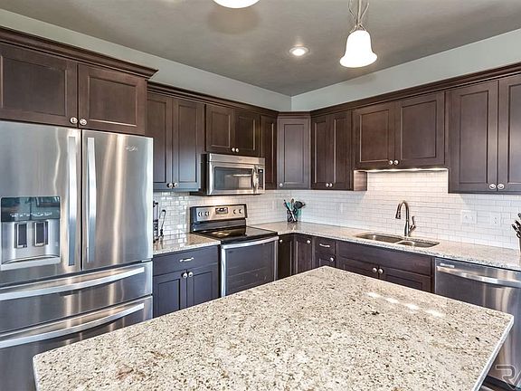 4th image of 5512 S Sirocco Ave