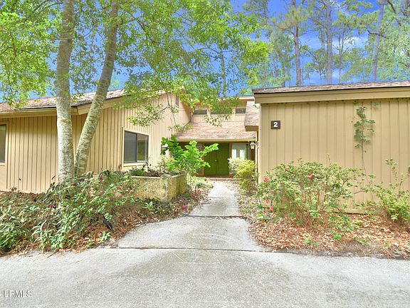 2nd image of 2 Winding Trail Lane