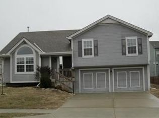 11909 N Forest Ave, Kansas City, MO 64155