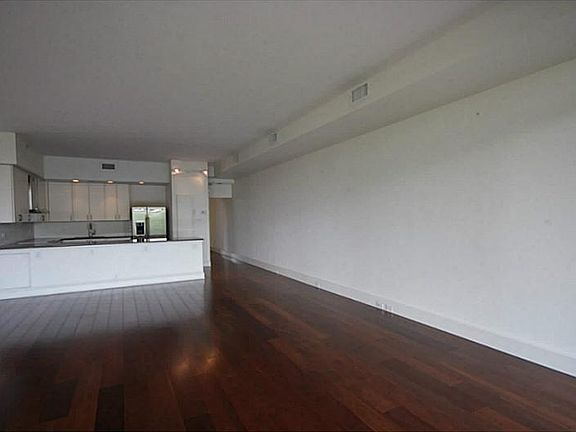 5th image of 123 Walnut St APT 304