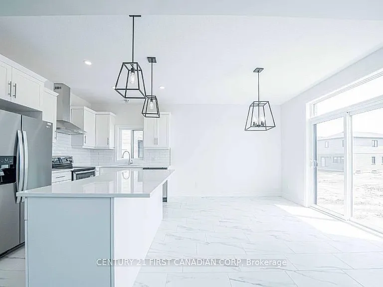 201 Roy McDonald Dr #UPPER — Photo 4