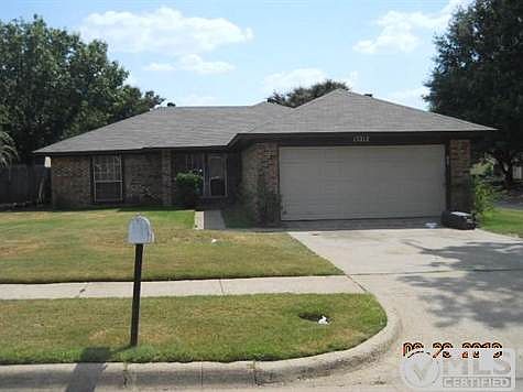 2nd image of 13212 Lexington Ln