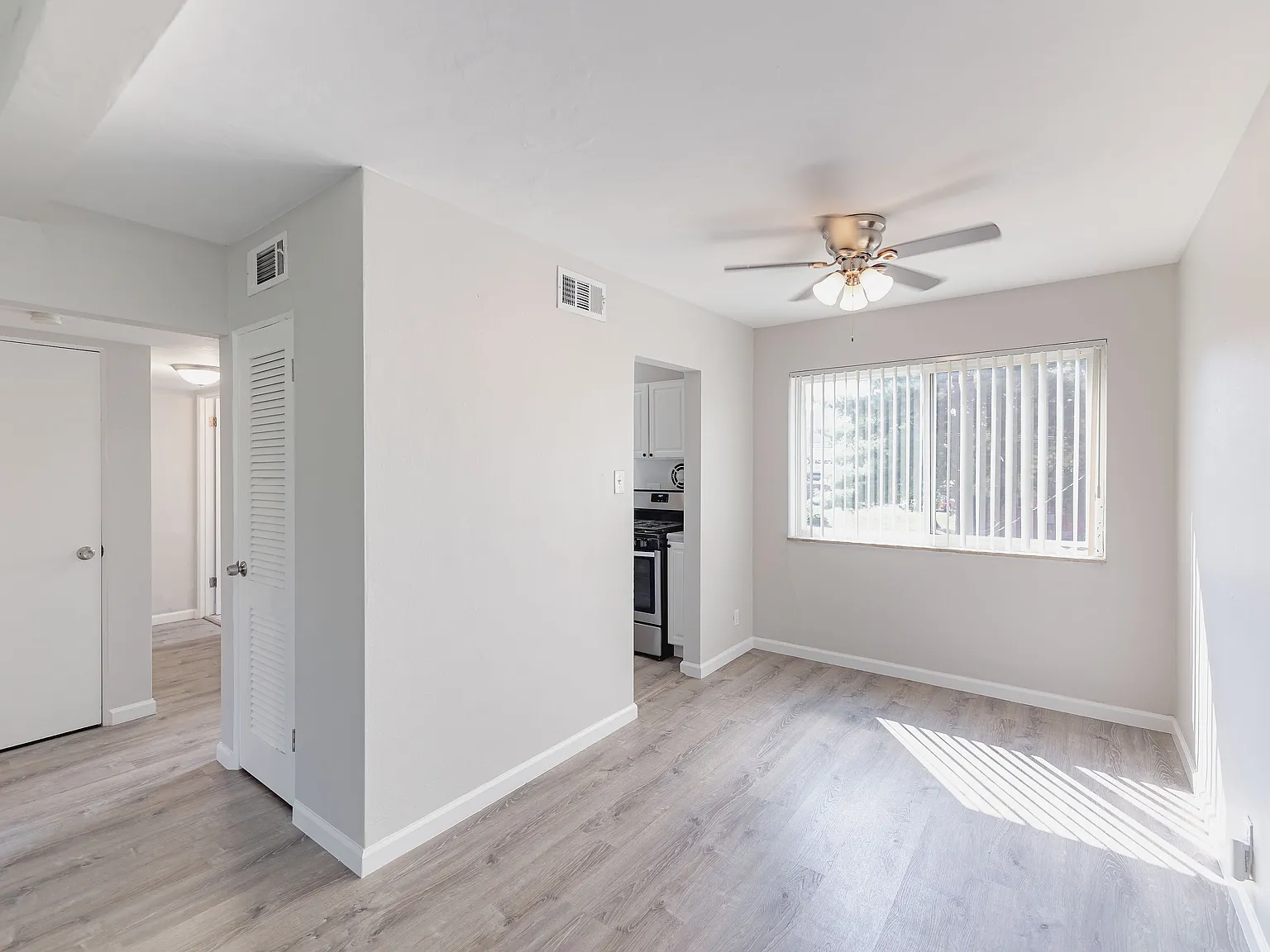Olive Pointe — Photo 4