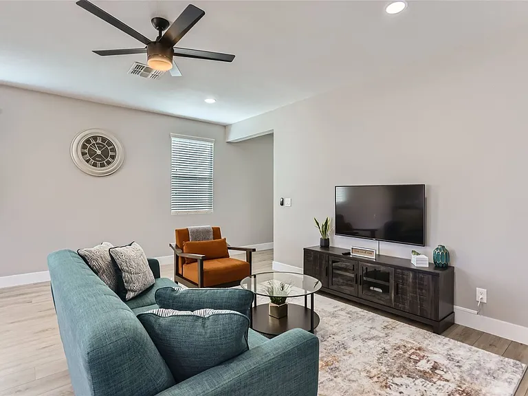 8440 Alder Sprout Ave — Photo 3