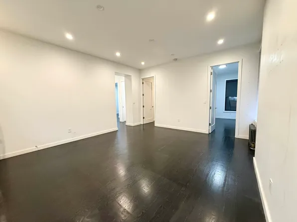 1428 Lexington Avenue image 3 of 16