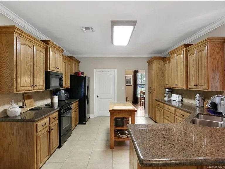 5723 W Kayleigh Ln — Photo 3