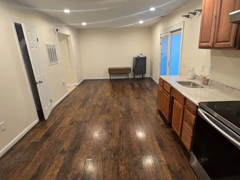 1072 Level Green Blvd — Photo 7