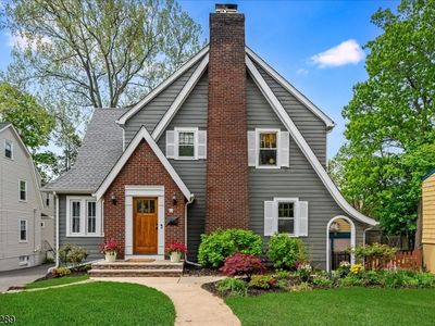 64 Southern Slope Dr, Millburn, NJ, 07041