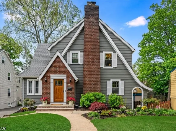 64 Southern Slope Dr, Millburn Twp., NJ 07041