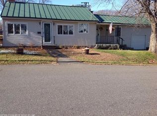 12 Vose St, Waterville, ME 04901