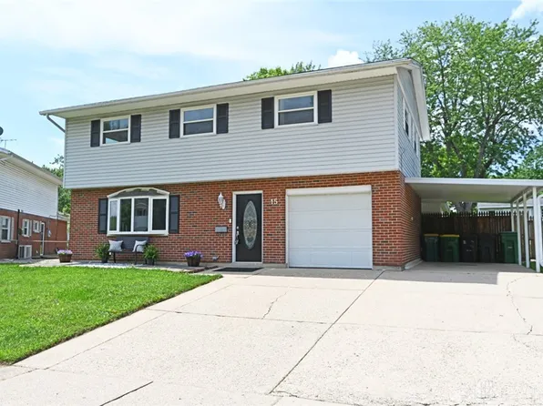 15 Woods Rd, Springboro, OH 45066