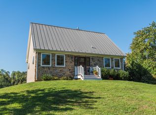 1411 Hilltop Rd, Chester Springs, PA 19425