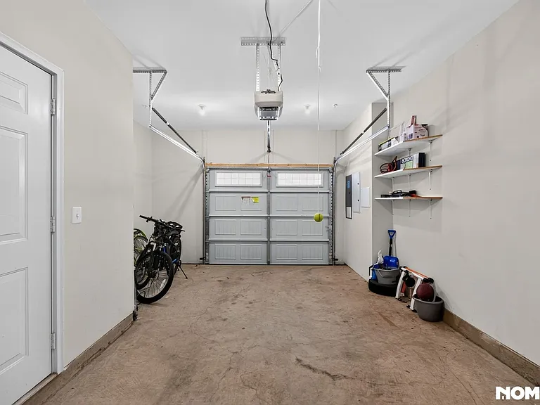 817 Fair Winds Way — Photo 16