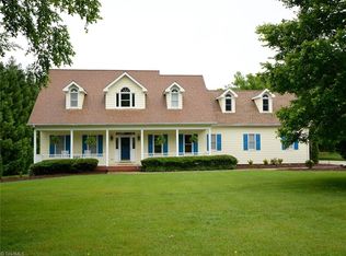 6214 Windcrest Dr, Summerfield, NC 27358