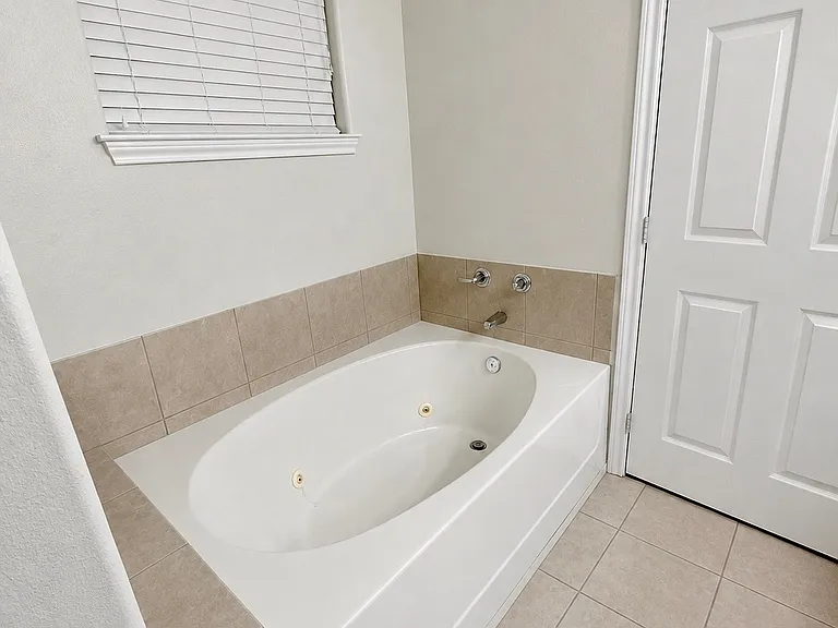 125 Live Oak Ln — Photo 15