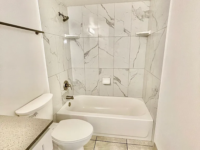 1058 W Flint St #B — Photo 11