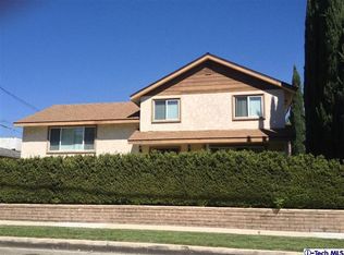 1023 W Kenneth Rd, Glendale, CA 91202