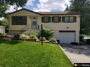 9811 Ohio St, Omaha, NE 68134