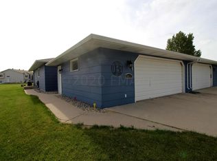 3411 12th St S, Moorhead, MN 56560