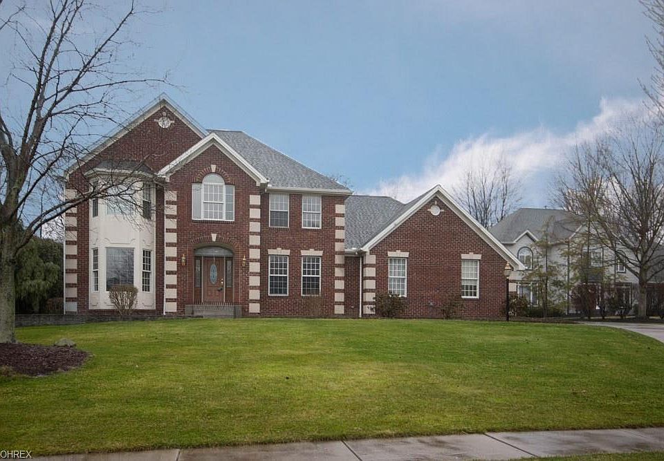 1st image of 40 Squires Ct