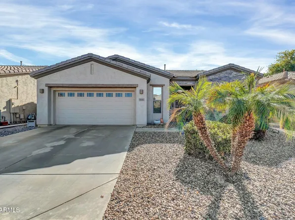 4041 E RAKESTRAW Lane, Gilbert, AZ 85298
