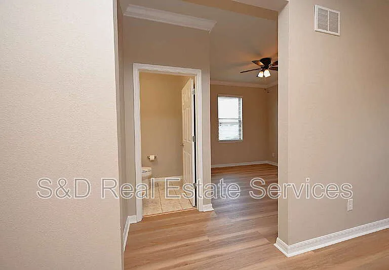6309 Yellow Buckeye Dr — Photo 16