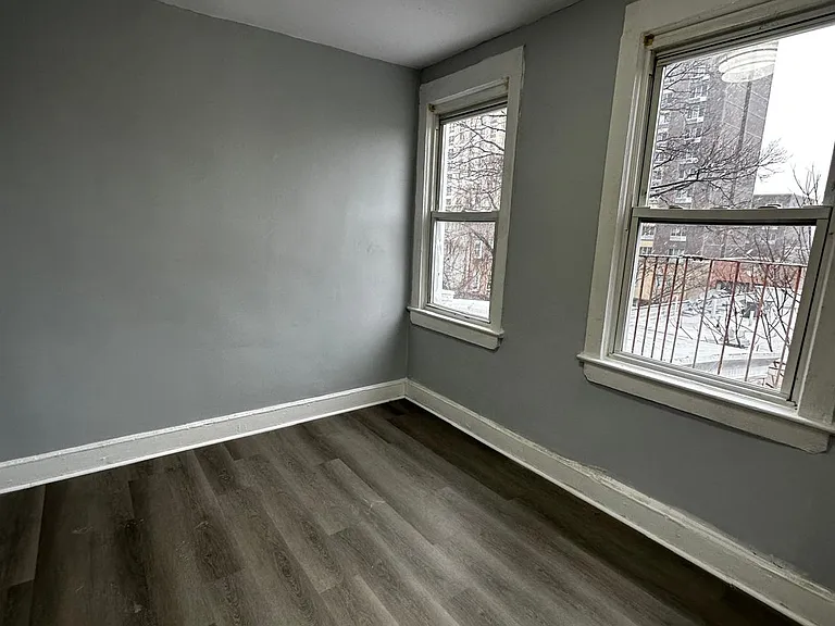 125 N 5th Ave #2R — Photo 9