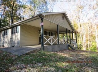 8 Ryan Dr, Charleston, WV 25311