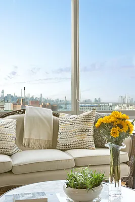 Sold by Compass | media 7