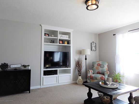 4th image of 6846 Mulberry Ln #33