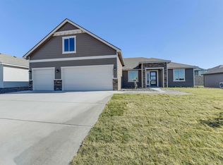 10506 Silverbright Dr, Pasco, WA 99301